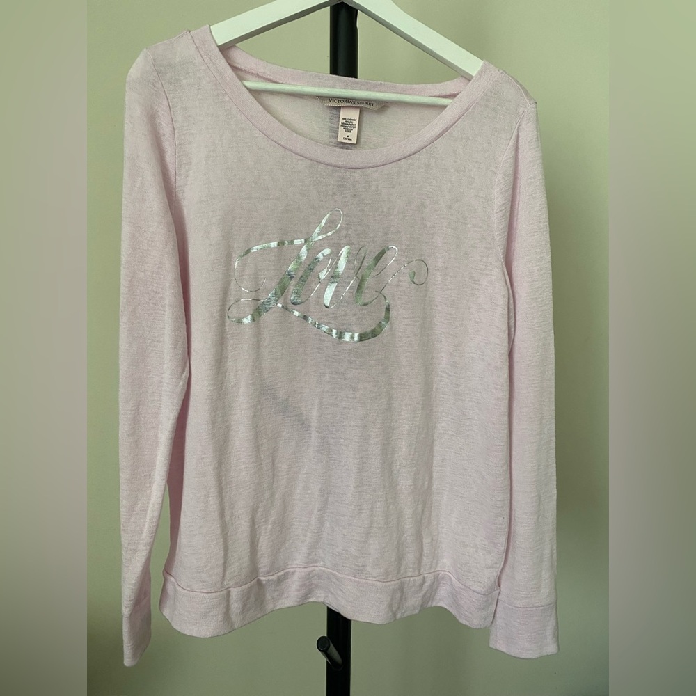 Victoria Secret Women’s Lightweight sleeve Top Pink color Size M